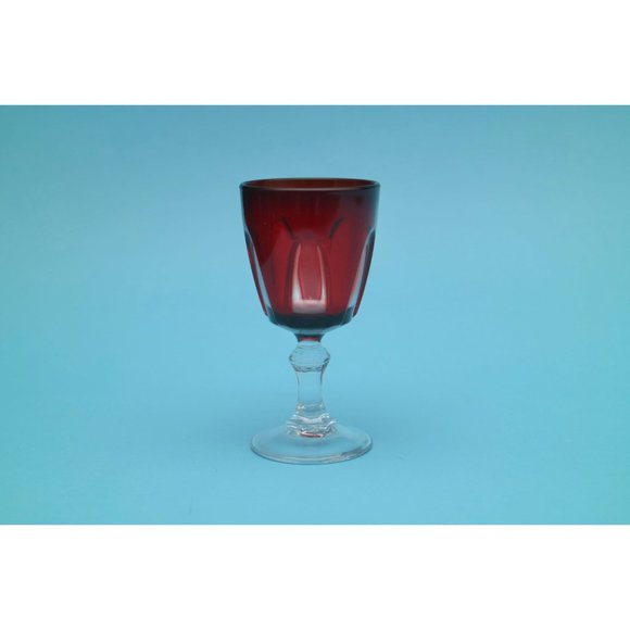 Cristal D’Arques Durand Gothic 4 Aperitif Wine Glasses Ruby Red Cut To Clear - Picture 3 of 4